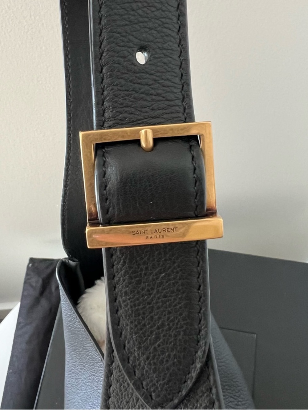 Saint Laurent Le 5 À 7 Supple Small Grained Leather - Picture 7 of 12